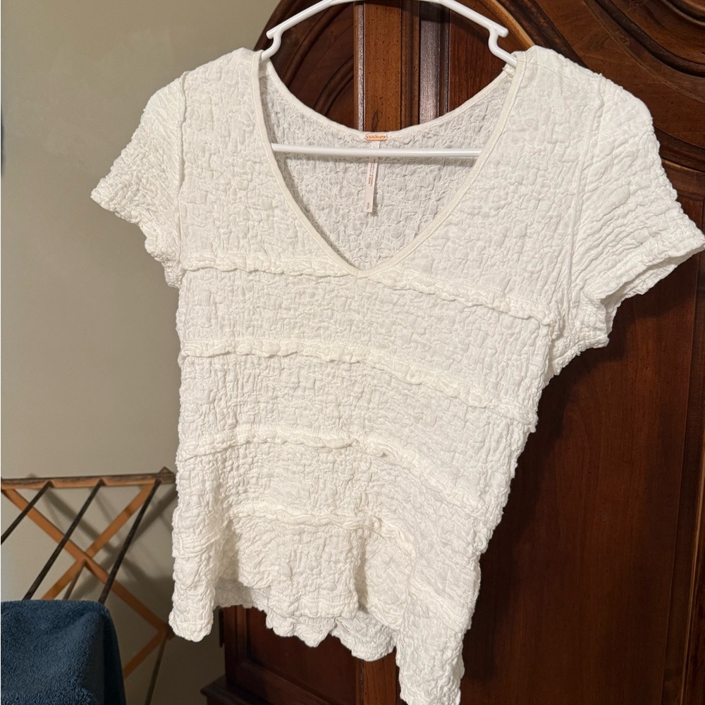 Free people small v-neck shirt